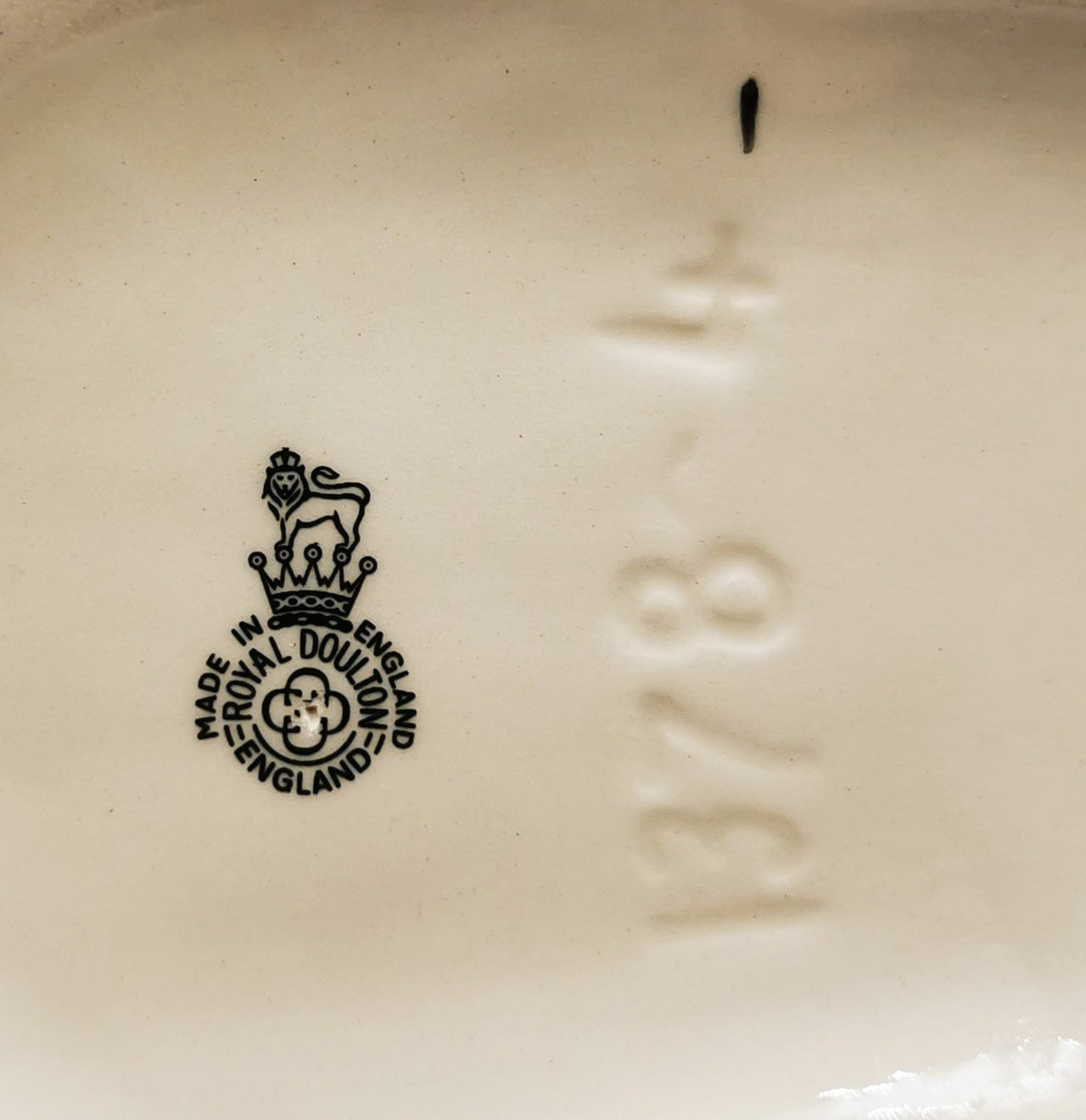 Royal Doulton Cream & Copper Lustre Decorated Staffordshire China Spaniel Dogs