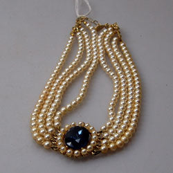 Vintage faux pearl choker 4 strand